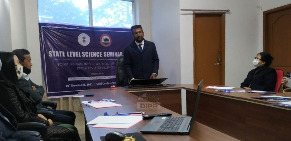 Principal Director, Directorate of School Education, Nagaland, Shanavas C addresses the State-Level Science Seminar, 2021 held at the Mini Conference Hall of the Directorate of School Education, Kohima on December 10. (DIPR Photo)